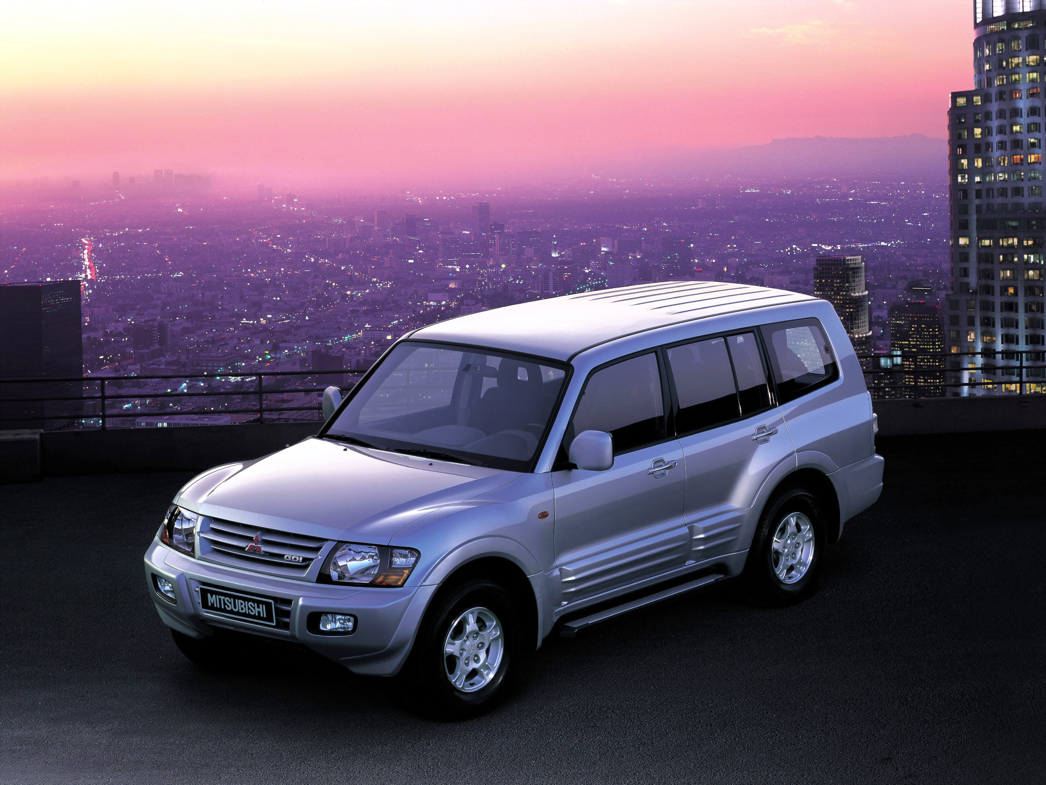 Установка Bi-led линз Pajero